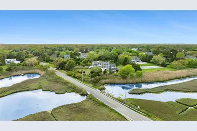 14 South Country Road, Westhampton, NY 11977 - Photo 2