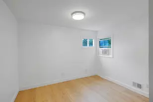 213 Stuyvesant Dr, Selden, NY 11784 - Photo 8