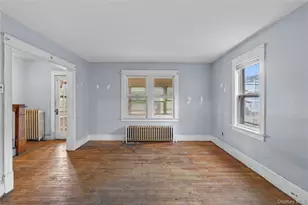 137 North St, Newburgh, NY 12550 - Photo 2