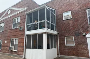 284 Central Ave, Lawrence, NY 11559 - Photo 4