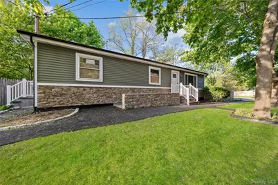 545 Granny Road, Medford, NY 11763 - Photo 28