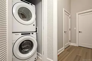 100 Garvies Point Rd, Glen Cove, NY 11542 - Photo 16