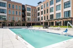 100 Garvies Point Rd, Glen Cove, NY 11542 - Photo 24