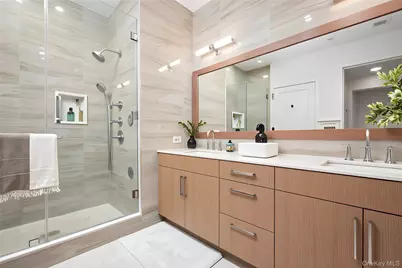 100 Garvies Point Road #1042, Glen Cove, NY 11542 - Photo 16