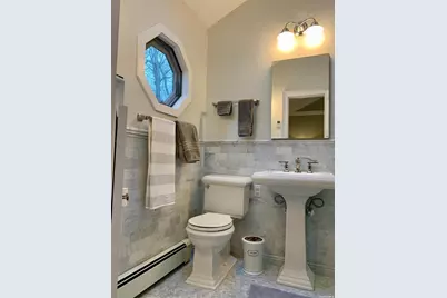 6 Lynn Court, Hampton Bays, NY 11946 - Photo 8