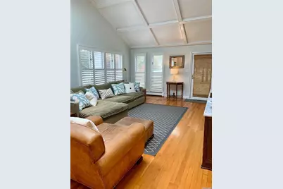 6 Lynn Court, Hampton Bays, NY 11946 - Photo 2