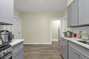 78-22 83 St, Glendale, NY 11385 - Photo 18