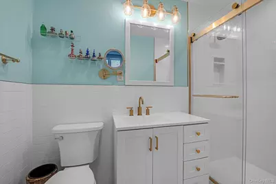 1390 Broadway #107, Hewlett, NY 11557 - Photo 10