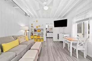 5 Champlain St, Ocean Beach, NY 11706 - Photo 32