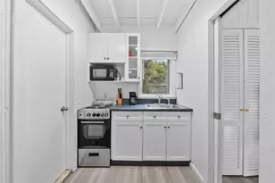 5 Champlain St, Ocean Beach, NY 11706 - Photo 34