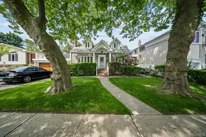 2816 215th Place, Bayside, NY 11360 - Photo 30