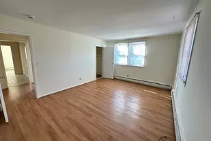 54 Hickory Rd, Port Washington, NY 11050 - Photo 8