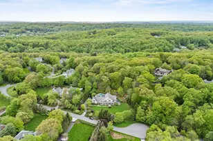 7 Ridgeview Cir, Armonk, NY 10504 - Photo 32