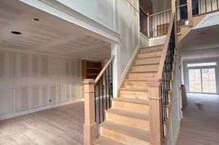 85 Roundtree Dr, Plainview, NY 11803 - Photo 6