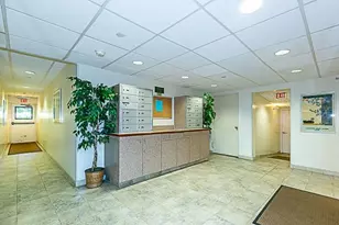 21 Canterbury Rd, Great Neck, NY 11021 - Photo 24