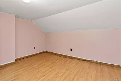 35 Fallkill Avenue, Poughkeepsie, NY 12601 - Photo 18