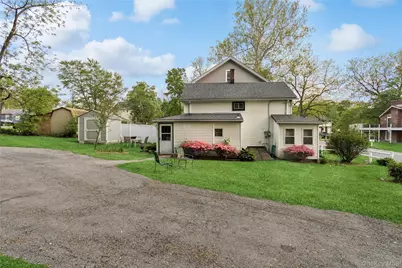 35 Fallkill Avenue, Poughkeepsie, NY 12601 - Photo 2