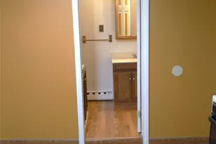 35 Fallkill Ave, Poughkeepsie, NY 12601 - Photo 14