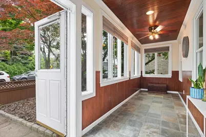 551 Minnieford Avenue, Bronx, NY 10464 - Photo 2