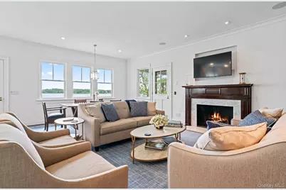 998 West  Shore Road, Mill Neck, NY 11771 - Photo 12