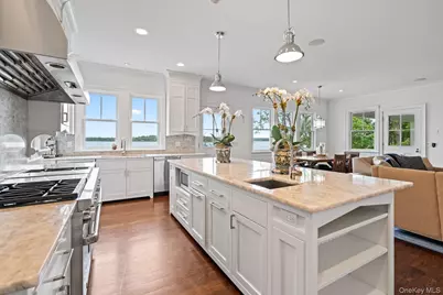 998 West  Shore Road, Mill Neck, NY 11771 - Photo 8