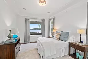 998 W Shore Rd, Mill Neck, NY 11771 - Photo 16