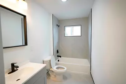 728 Seaport Drive, Elizabeth, NJ 07201 - Photo 8