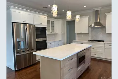 110B Louis Street, Massapequa, NY 11758 - Photo 20