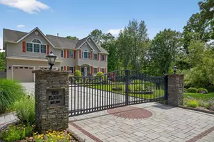 7 Stonewall Ct, Warwick, NY 10990 - Photo 2