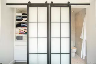 320 E 42nd St, New York, NY 10017 - Photo 12