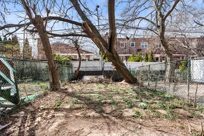 712 E 40th Street, Brooklyn, NY 11210 - Photo 20