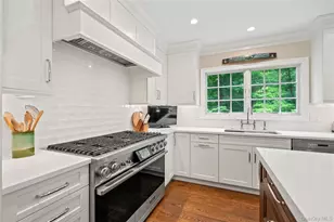 18 Matinecock Farms Rd, Glen Cove, NY 11542 - Photo 16