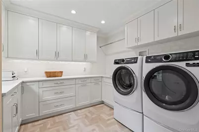 18 Matinecock Farms Road, Glen Cove, NY 11542 - Photo 22