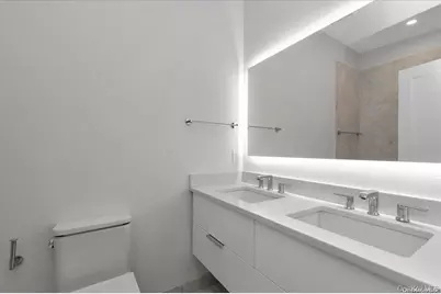 108 South #E, Oyster Bay, NY 11771 - Photo 10