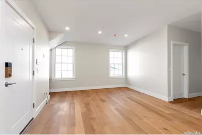 108 South #E, Oyster Bay, NY 11771 - Photo 2