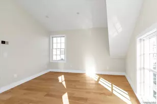 108 S, Oyster Bay, NY 11771 - Photo 8