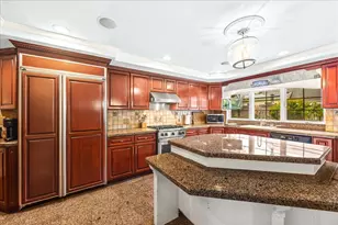 10 Bulaire Rd, East Rockaway, NY 11518 - Photo 12