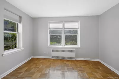 162-21 Powells Cove Boulevard #1M, Whitestone, NY 11357 - Photo 2