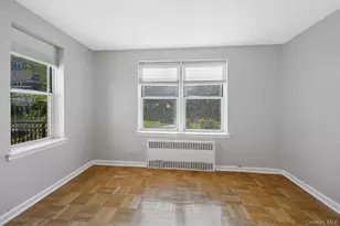 162-21 Powells Cove Blvd, Whitestone, NY 11357 - Photo 2