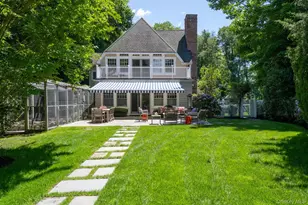 7 Cedar Ln, Glen Cove, NY 11542 - Photo 18