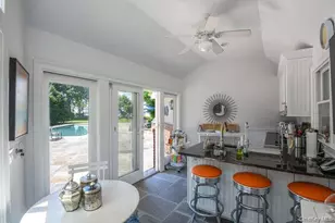 7 Cedar Ln, Glen Cove, NY 11542 - Photo 22