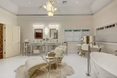 7 Cedar Lane, Glen Cove, NY 11542 - Photo 8