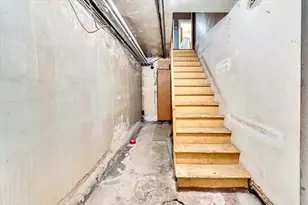 3038 Tiemann Ave, Bronx, NY 10469 - Photo 6