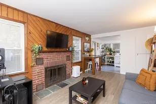 137 C Shore Rd, Mount Sinai, NY 11766 - Photo 16