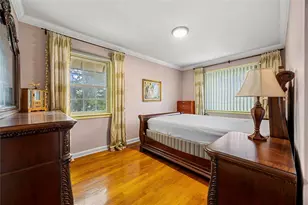 17-12 Starr St, Ridgewood, NY 11385 - Photo 8