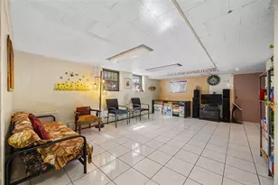 17-12 Starr St, Ridgewood, NY 11385 - Photo 12