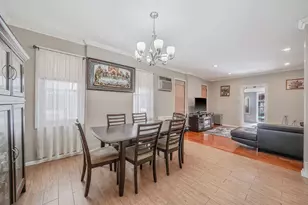 70-27 69th St, Glendale, NY 11385 - Photo 12