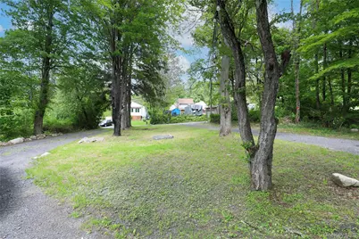 17 Rear Chapel Street, Ellenville, NY 12428 - Photo 24