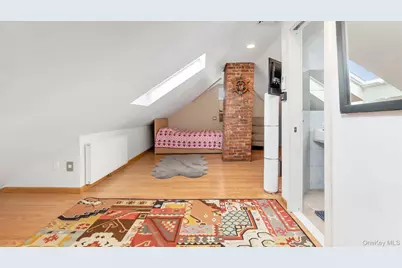 143 Hallock Street, Riverhead, NY 11901 - Photo 24