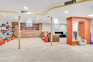 143 Hallock St, Riverhead, NY 11901 - Photo 28